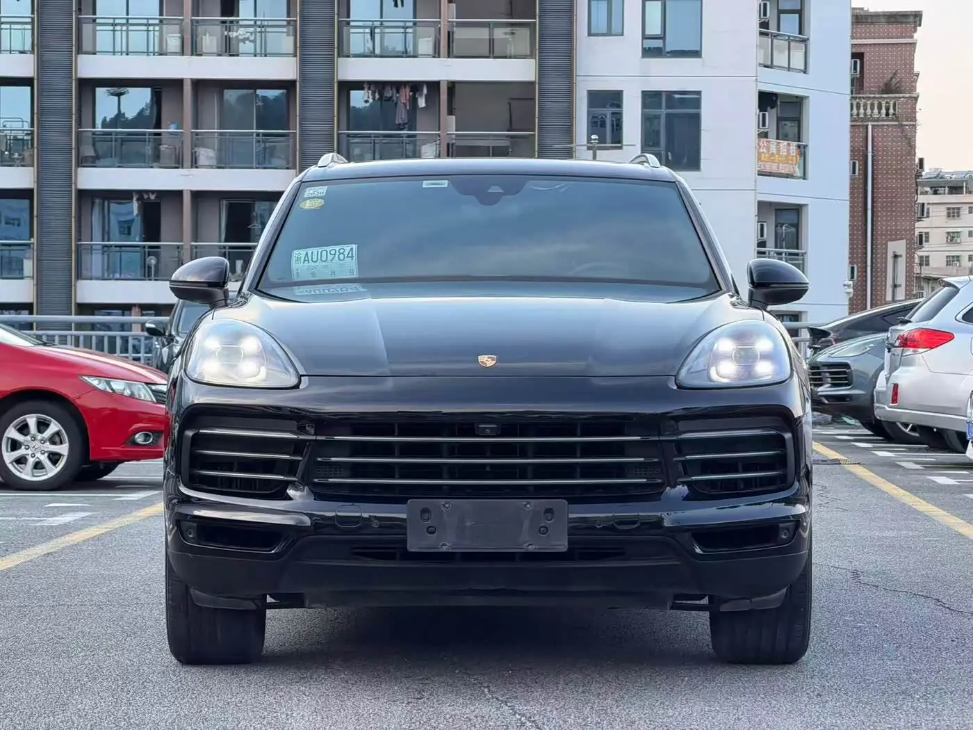 Porsche Cayenne 2018 — Photo 2/10