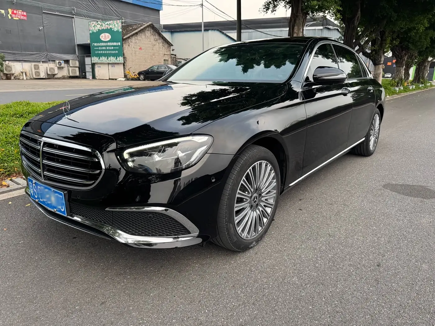 Mercedes-Benz E-Class 2021 — Фото 1/19