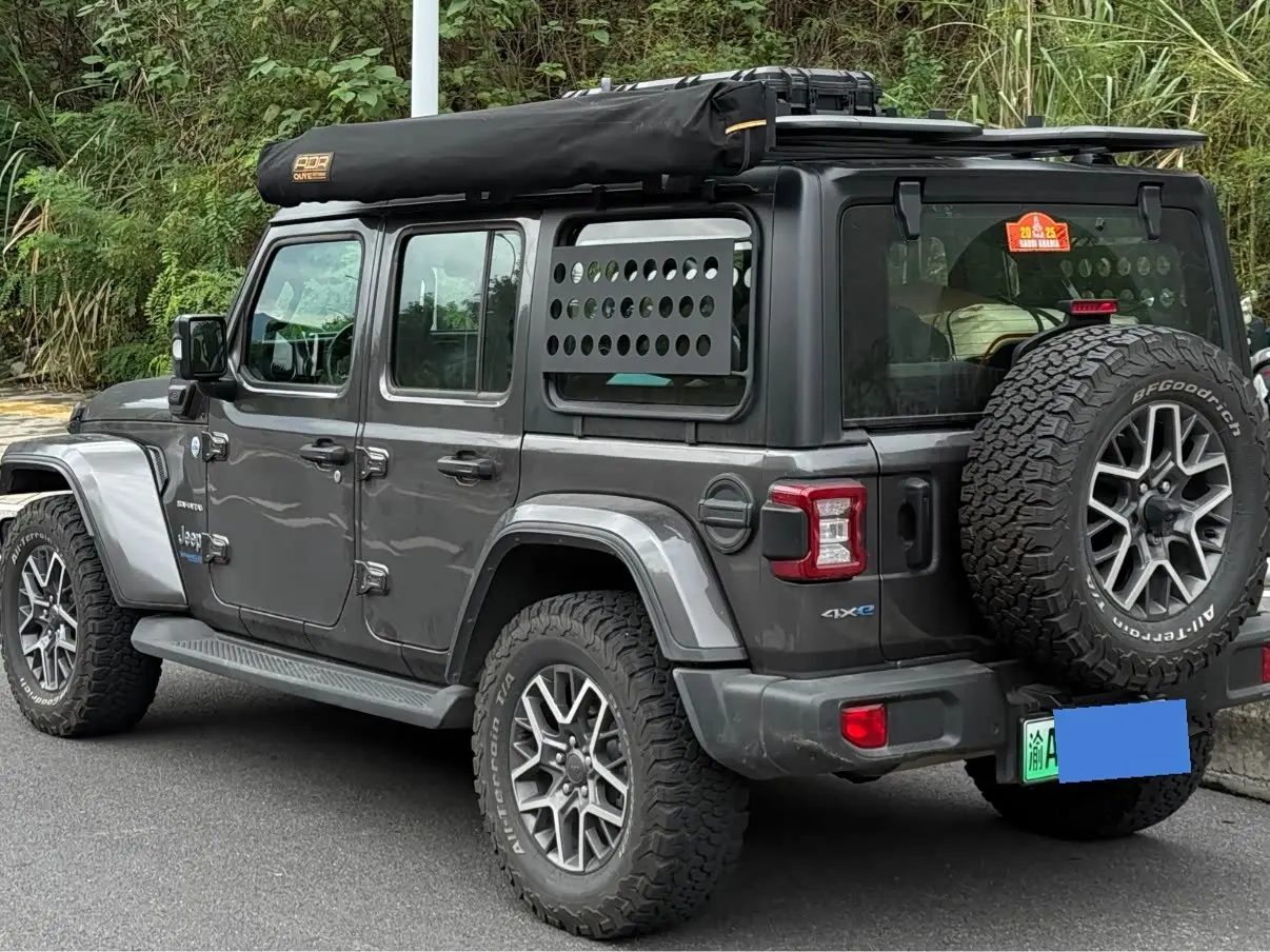 Jeep Wrangler 4xe 2022 — Фото 4/9