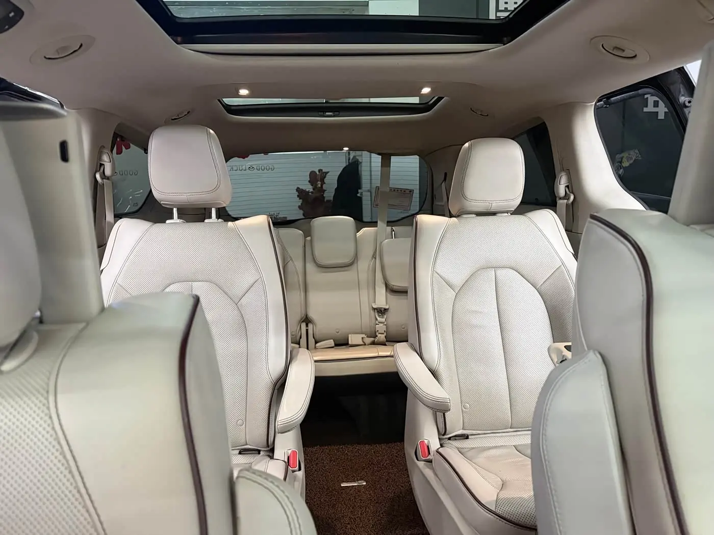 Chrysler Grand Voyager 2018 — Şəkil 8/17