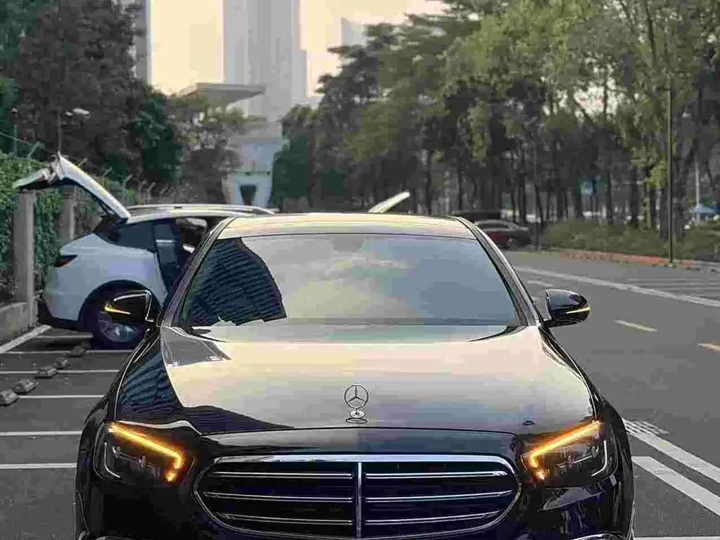 Mercedes-Benz E-Class, 2022