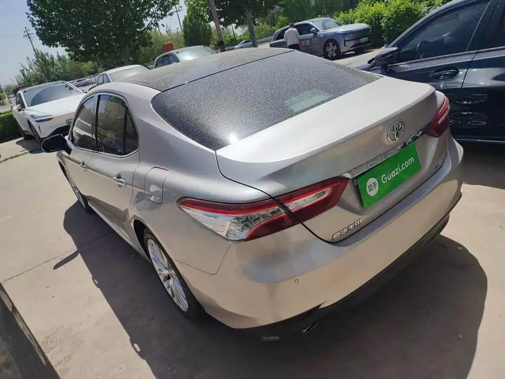 Toyota Camry 2020 — ფოტო 4/19