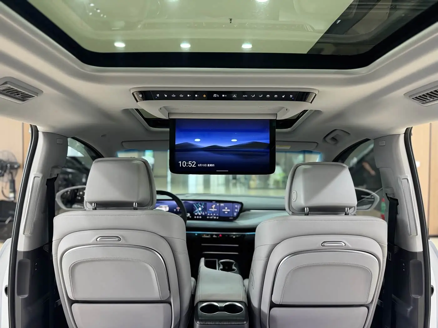 Buick GL8 2024 — Photo 17/20