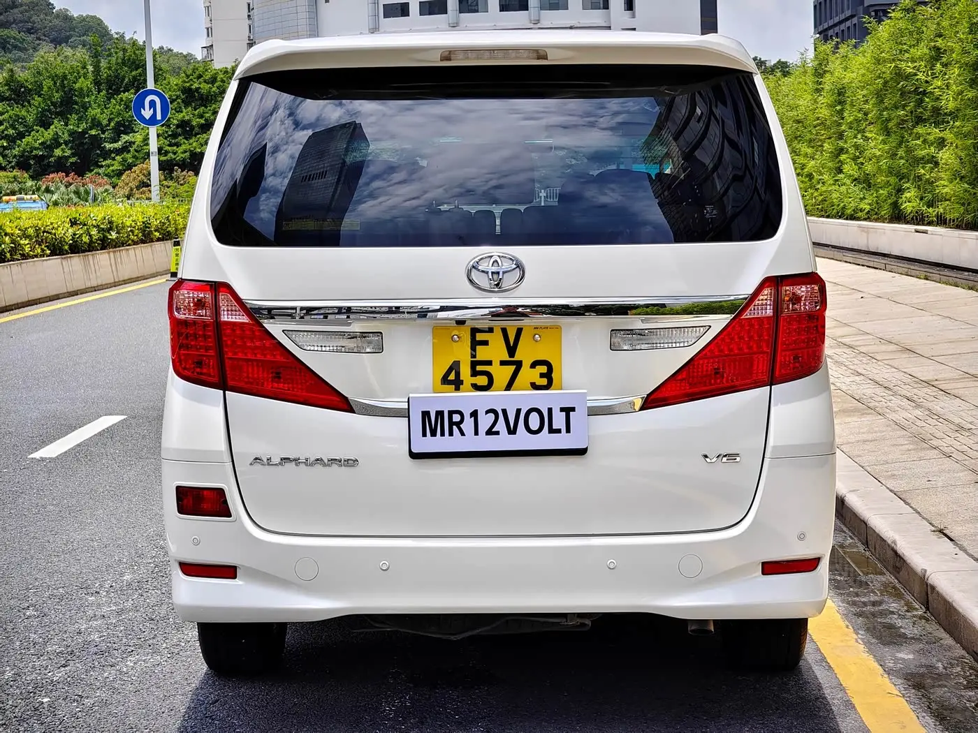 Toyota Alphard 2012 — Şəkil 4/19