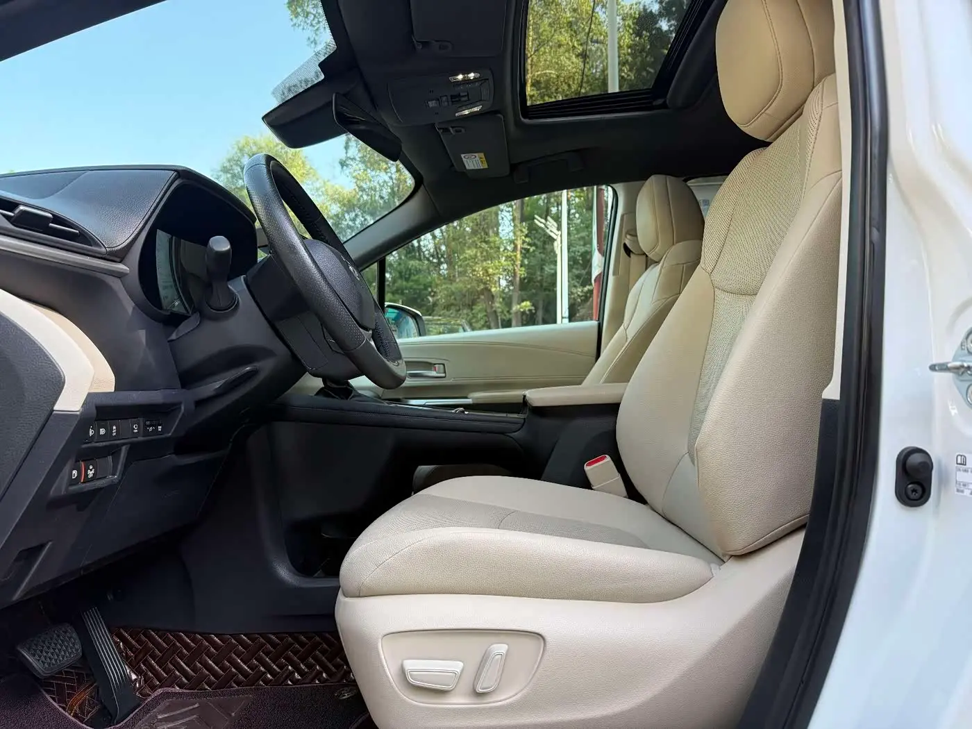 Toyota Granvia 2024 — Şəkil 7/20