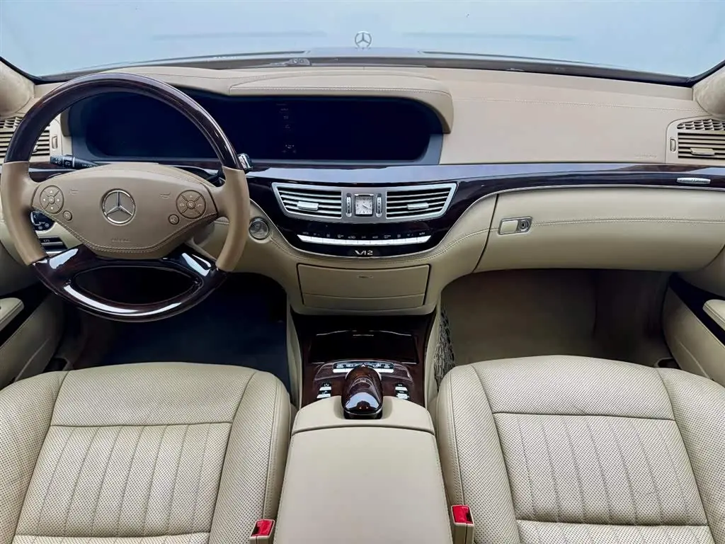 Mercedes-Benz S-Class 2013 — Photo 16/20