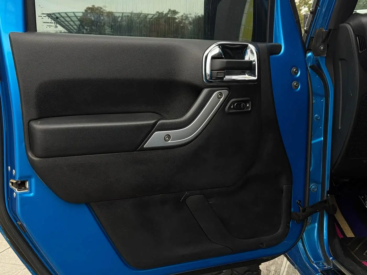 Jeep Wrangler 2016 — Şəkil 8/14