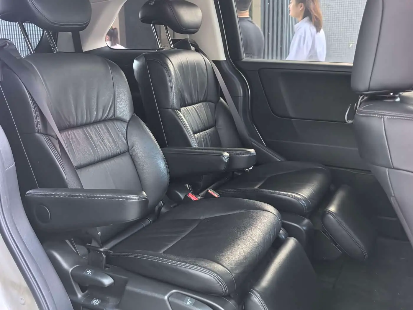 Honda Odyssey 2016 — Şəkil 12/20