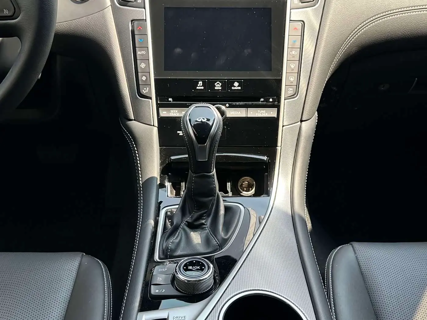 Infiniti Q50L 2023 — Фото 5/15