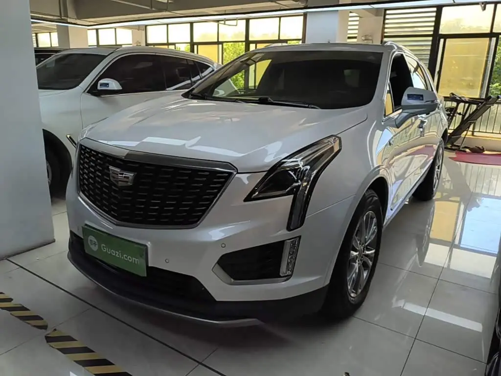 Cadillac XT5 2021 — Фото 1/19