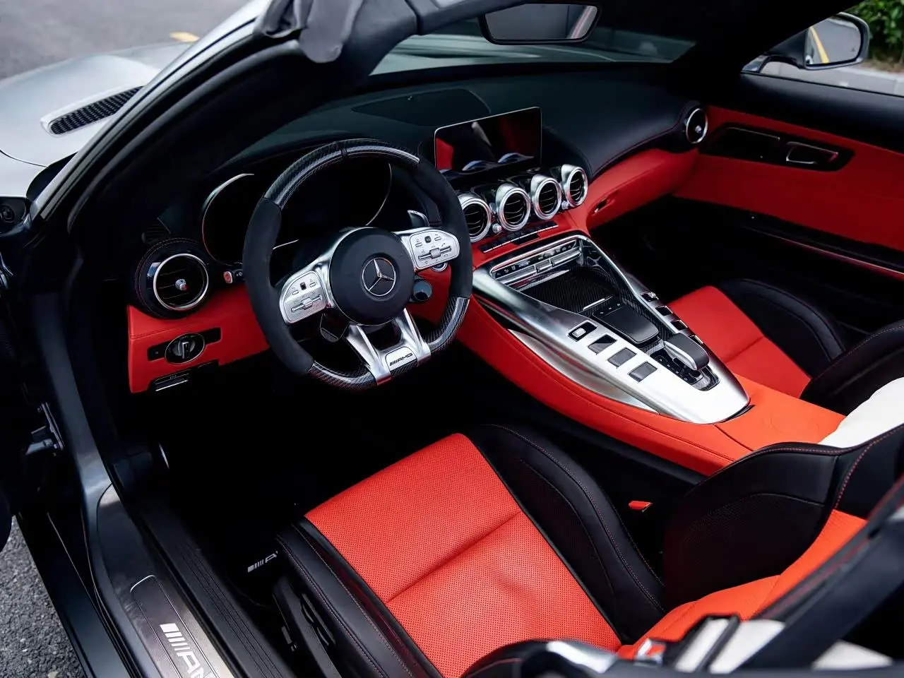 Mercedes-Benz AMG GT 2022 — Фото 4/13