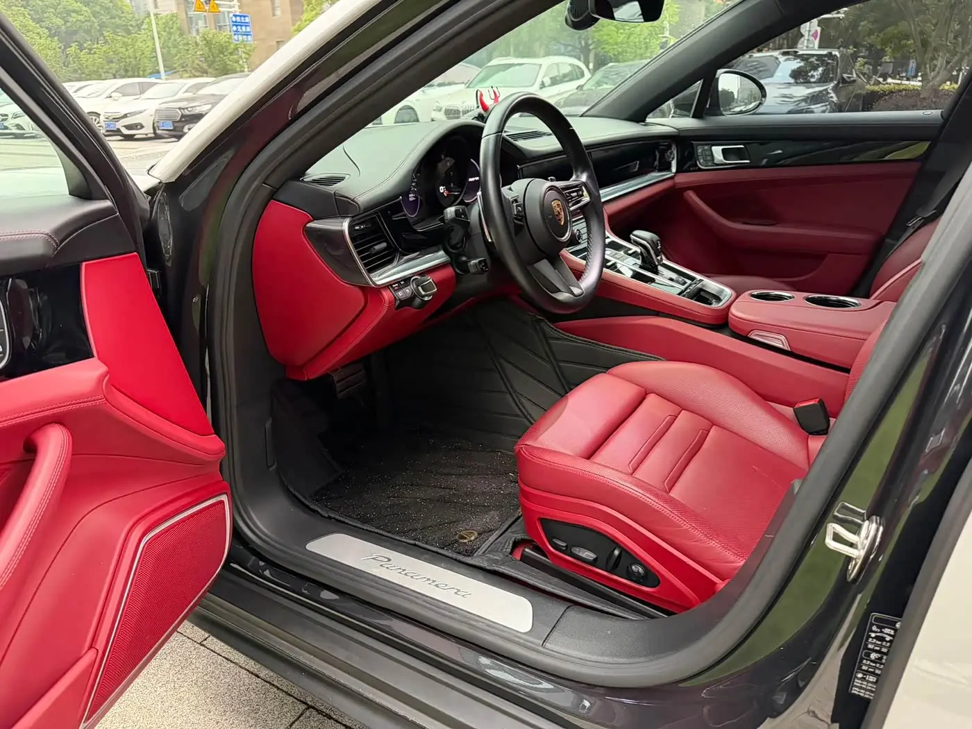Porsche Panamera 2023 — Photo 9/11