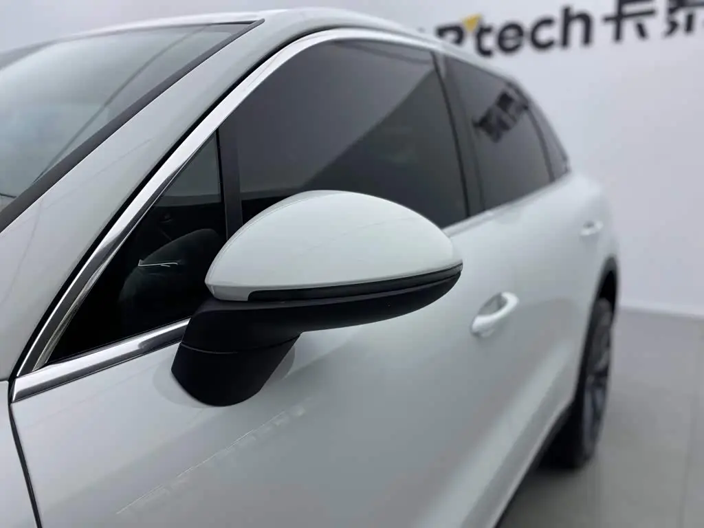 Porsche Cayenne New Energy 2021 — Photo 13/20