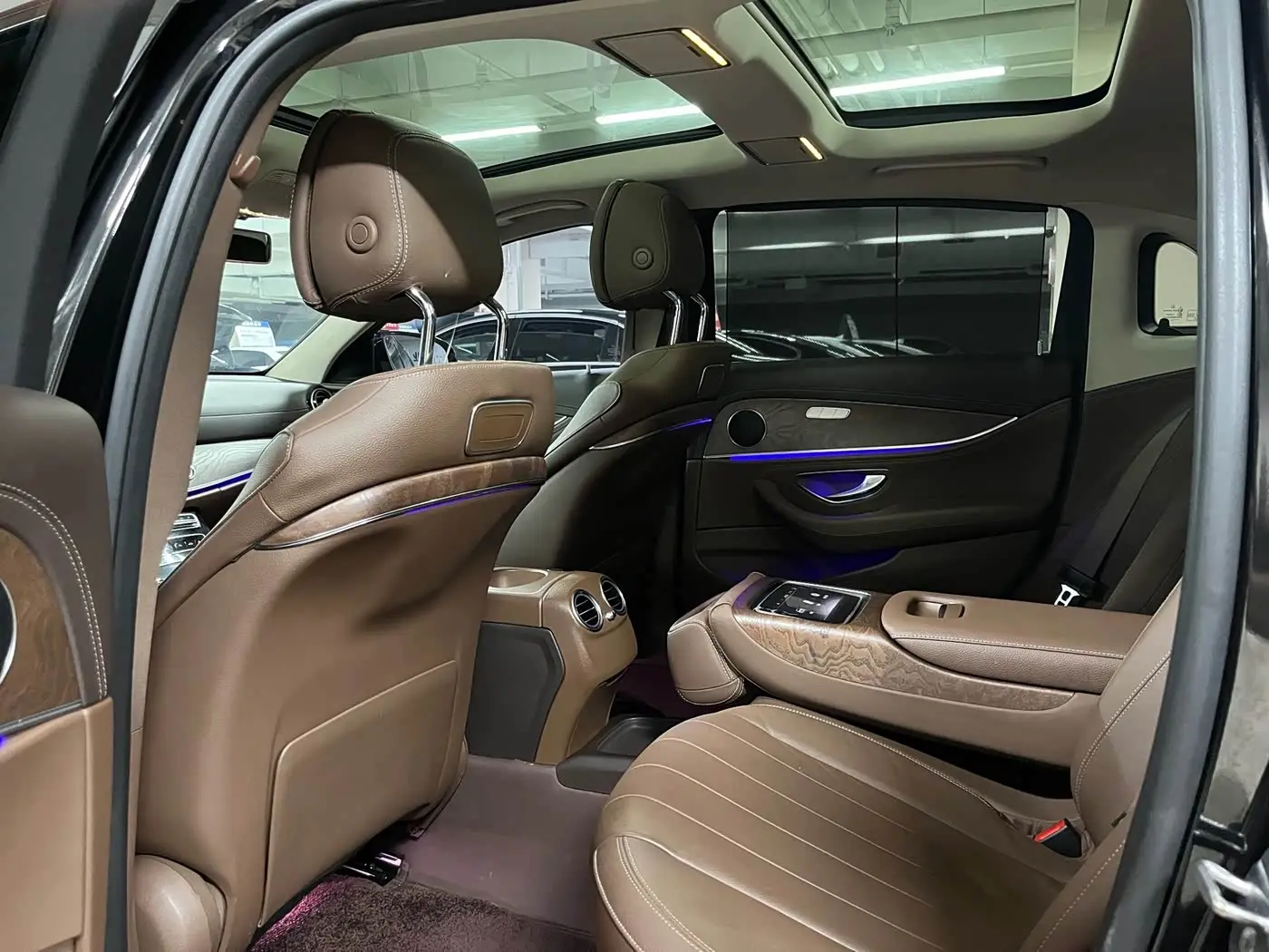 Mercedes-Benz E-Class 2017 — Şəkil 6/9