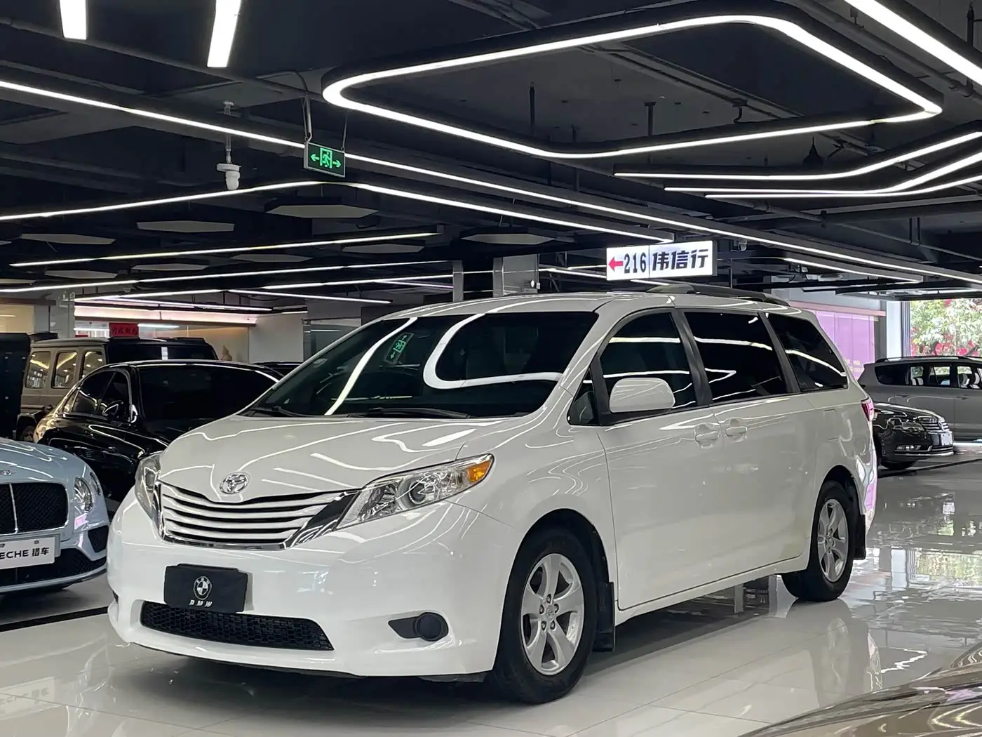 Toyota Sienna, 2016