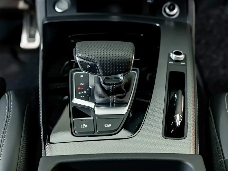 Audi Q5L 2026 — Photo 15/20
