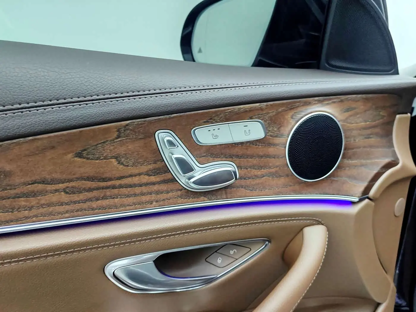 Mercedes-Benz E-Class New Energy 2022 — Фото 16/19