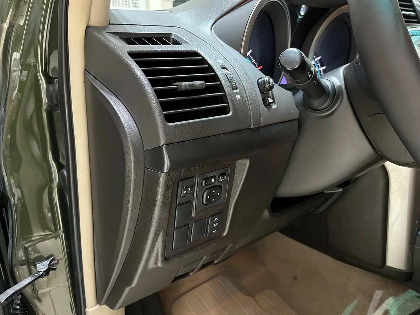 Toyota Prado 2012 — Photo 20/20