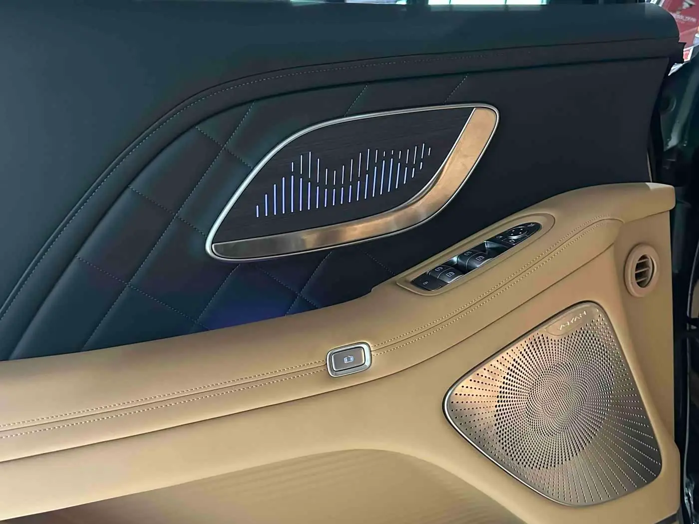 Voyah Auto Voyah Dreamer 2025 — Photo 6/20