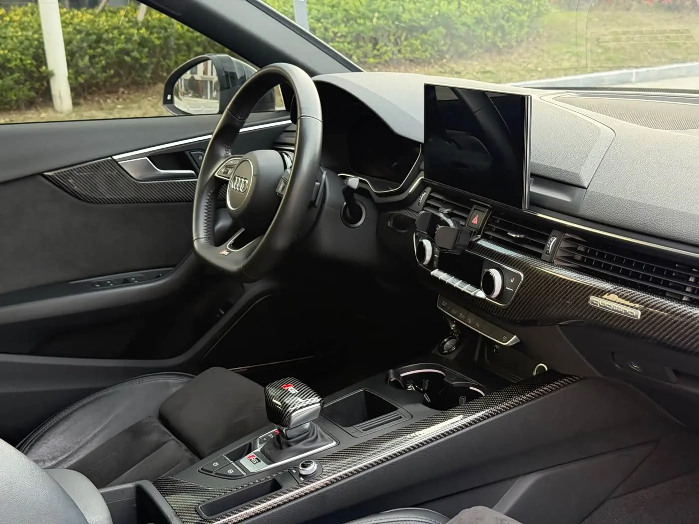 Audi A4L 2021 — Photo 15/19