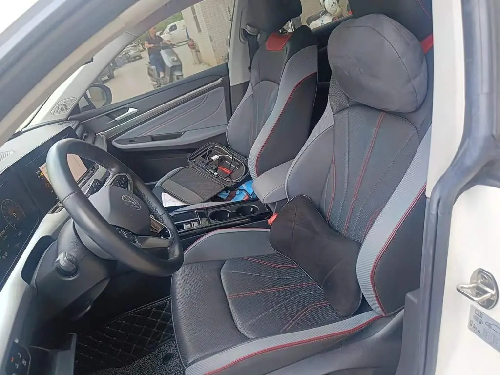 Volkswagen Lamando 2023 — Photo 8/20