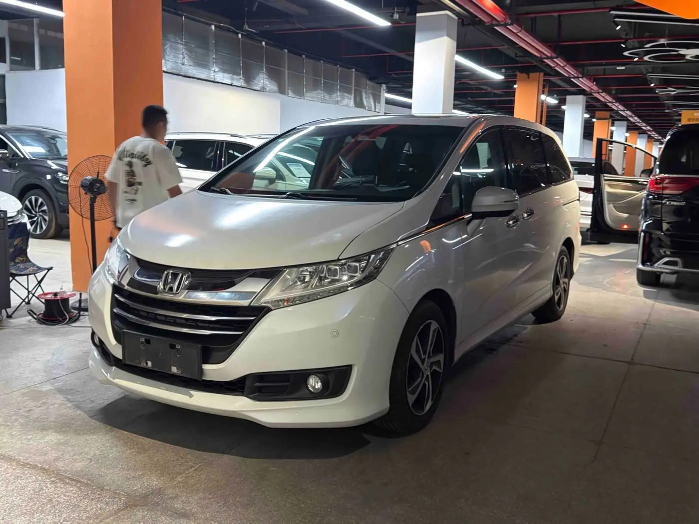 Honda Odyssey 2018 — Şəkil 2/17