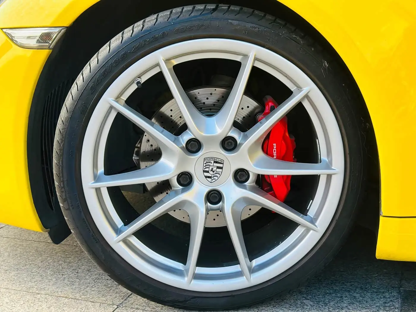 Porsche 911 2018 — Şəkil 8/12
