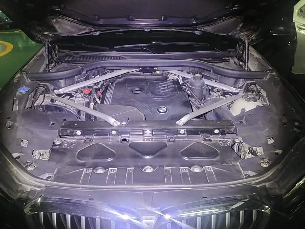 BMW X5 2021 — Photo 3/12