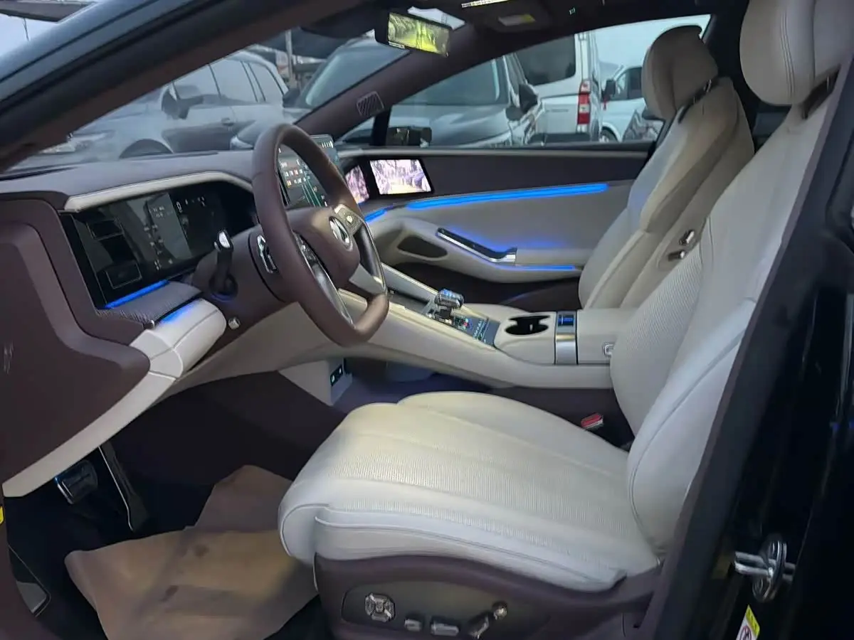 Denza Z9GT 2025 — Photo 12/13