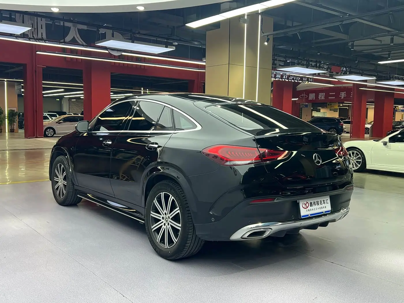 Mercedes-Benz GLE Coupe 2023 — Фото 16/18