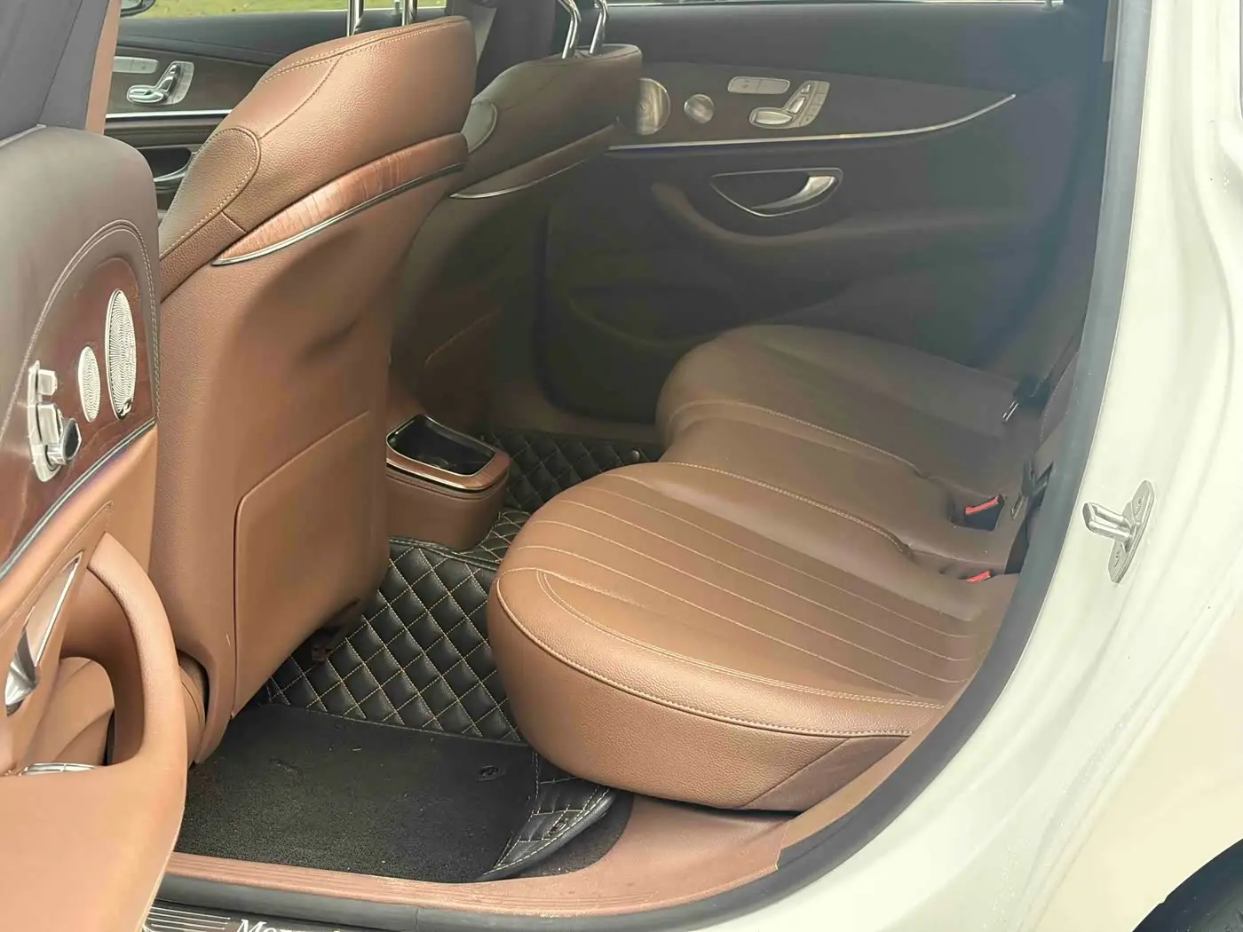 Mercedes-Benz E-Class 2021 — Фото 13/20