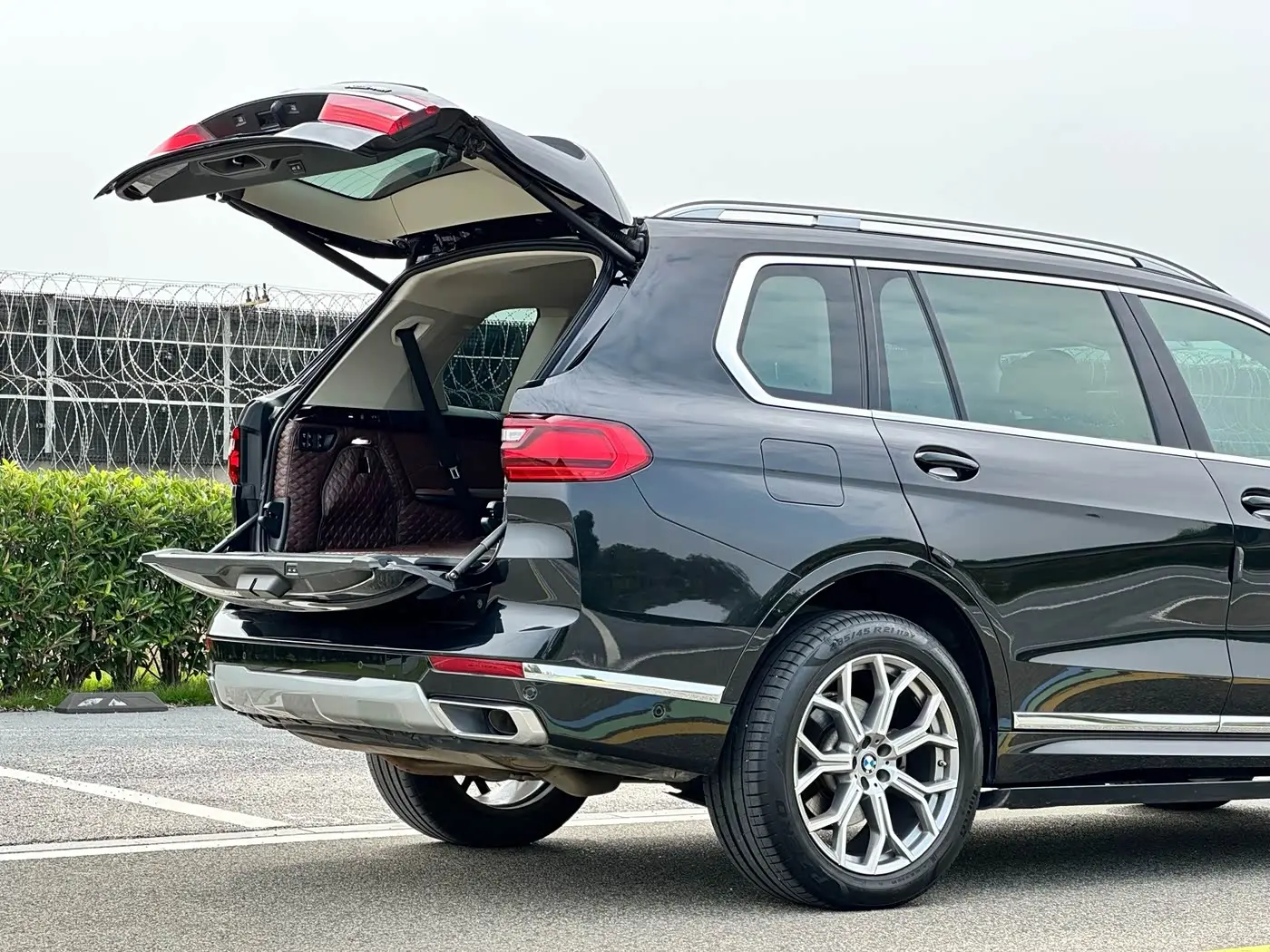 BMW X7 2022 — Photo 8/20