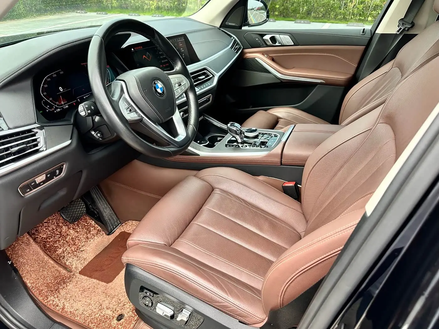 BMW X7 2022 — Photo 9/20