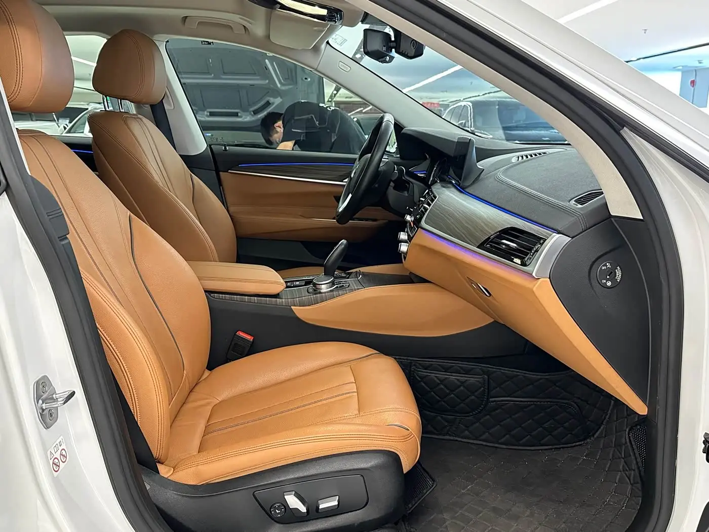 BMW 6 Series GT 2019 — Фото 12/20