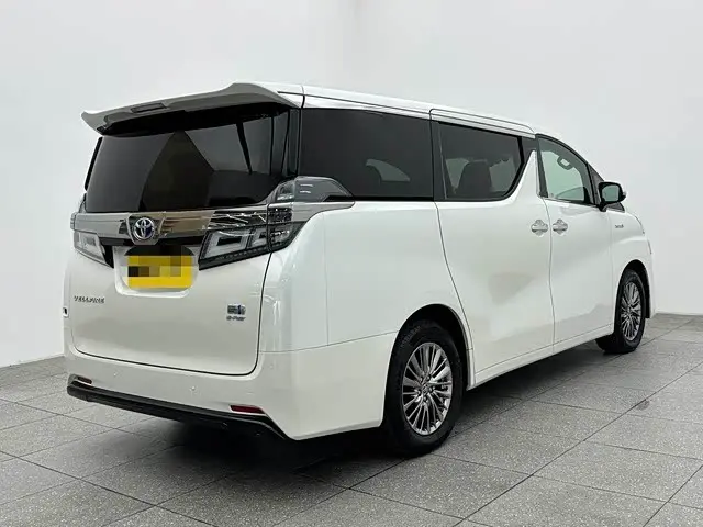 Toyota Vellfire 2019 — Photo 6/19