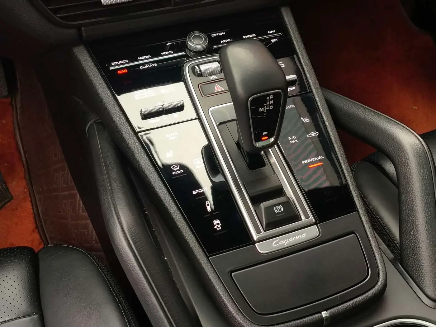 Porsche Cayenne 2019 — Şəkil 13/15