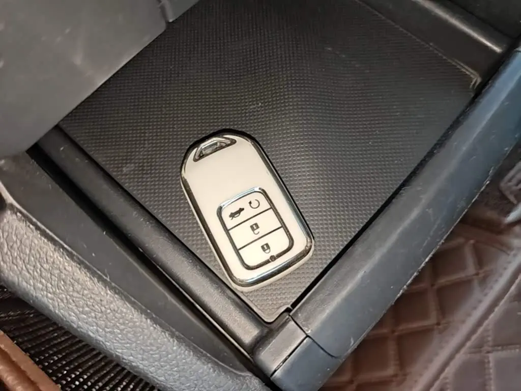 Honda Odyssey 2019 — ფოტო 9/20