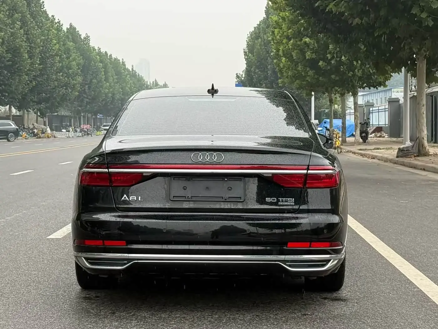 Audi A8 2022 — Фото 20/20