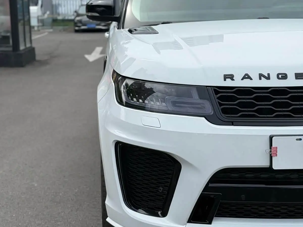 Land Rover Range Rover Sport 2017 — Photo 4/18