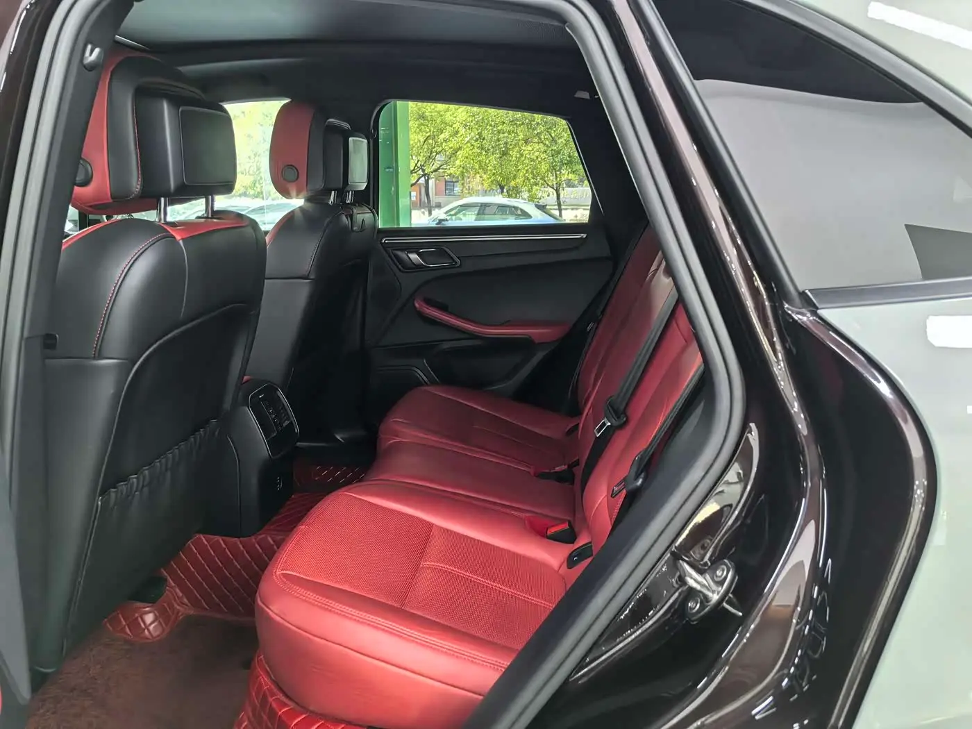 Porsche Macan 2020 — Şəkil 9/11