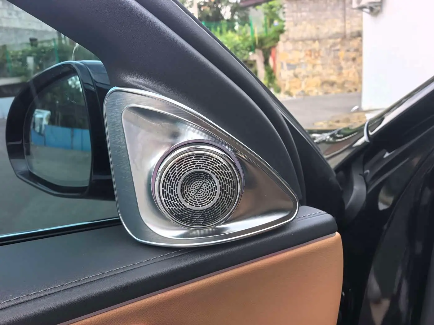 Mercedes-Benz E-Class 2024 — Şəkil 9/15
