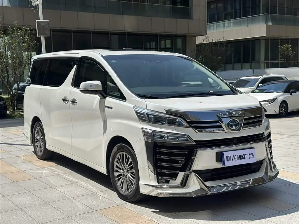 Toyota Vellfire 2022 — Фото 5/20