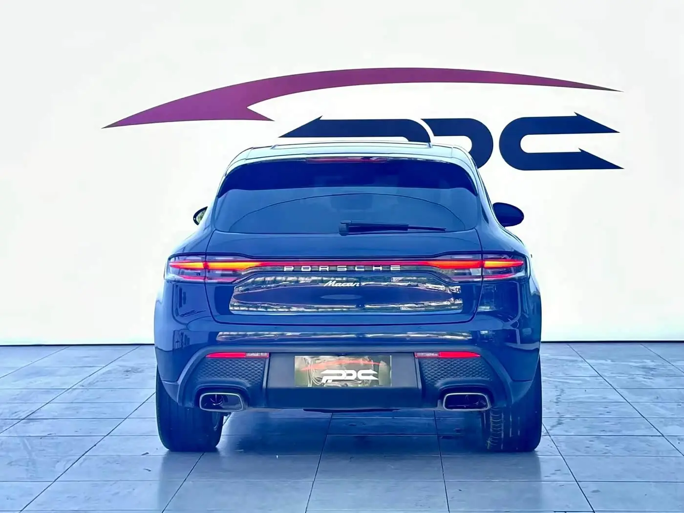 Porsche Macan 2022 — ფოტო 20/20