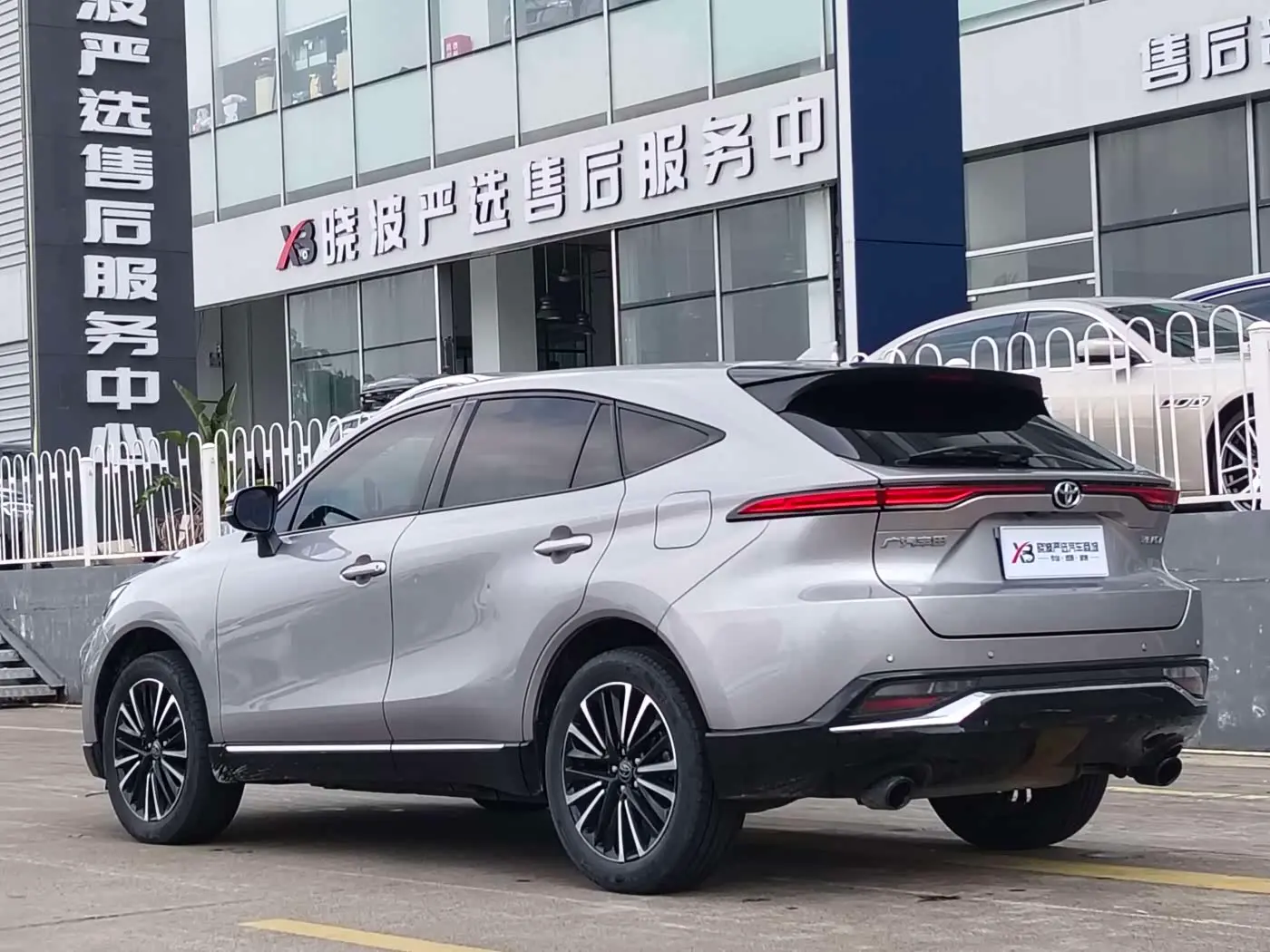 Toyota Venza 2023 — Фото 13/20