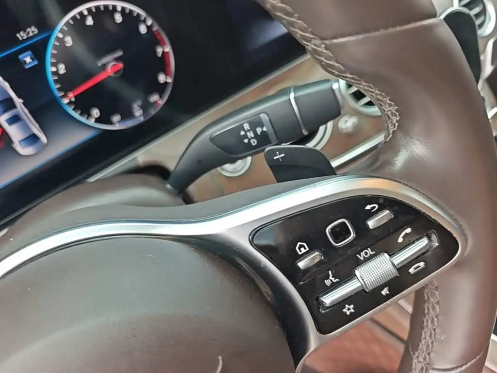 Mercedes-Benz E-Class 2019 — Фото 13/19
