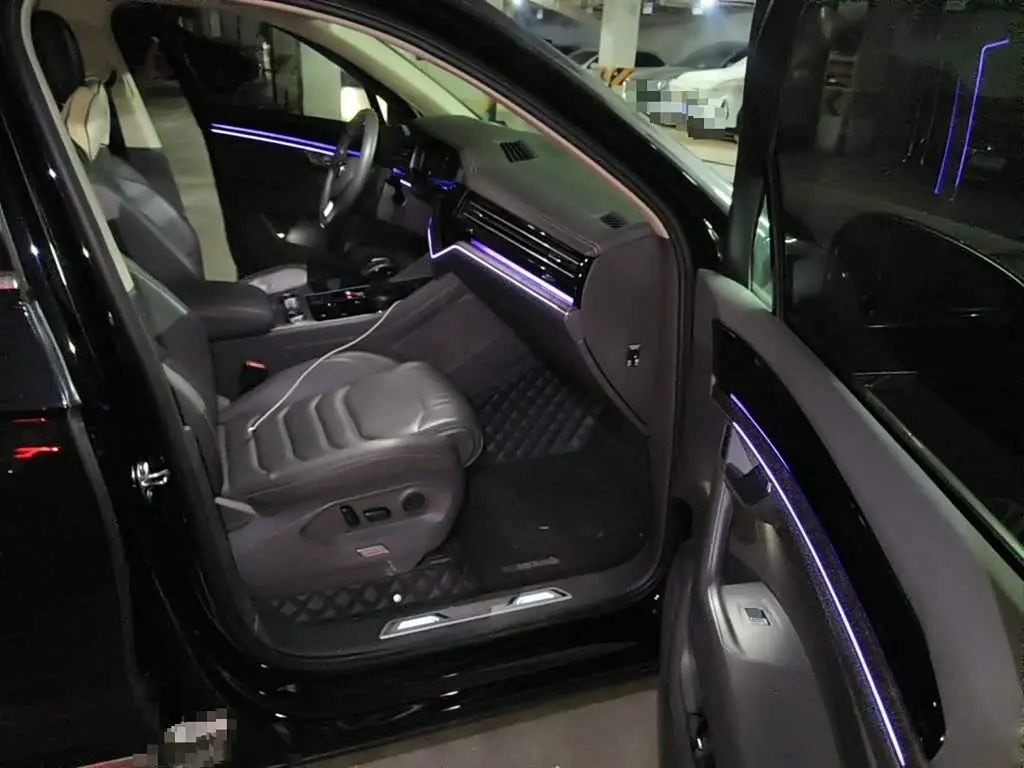 Volkswagen Touareg 2020 — Şəkil 13/13