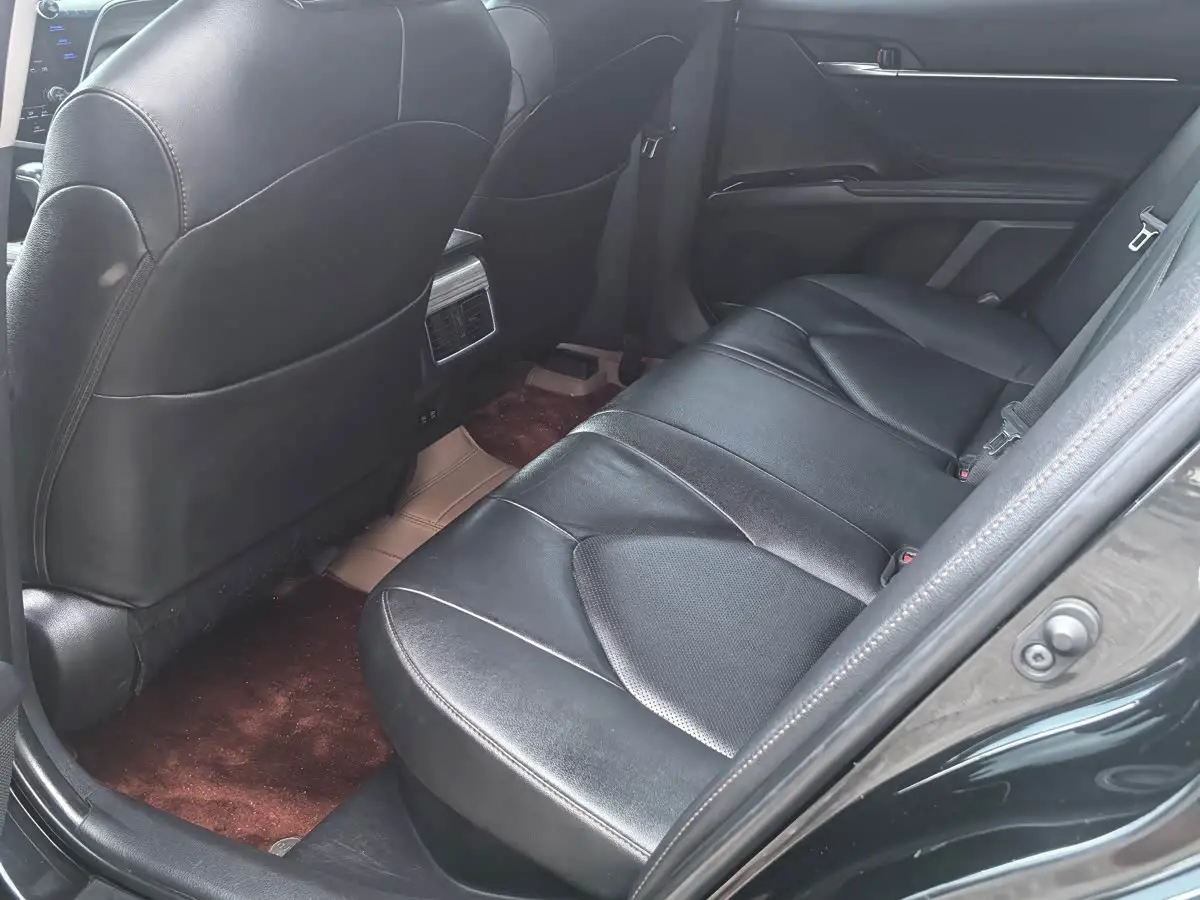 Toyota Camry 2020 — Şəkil 9/14