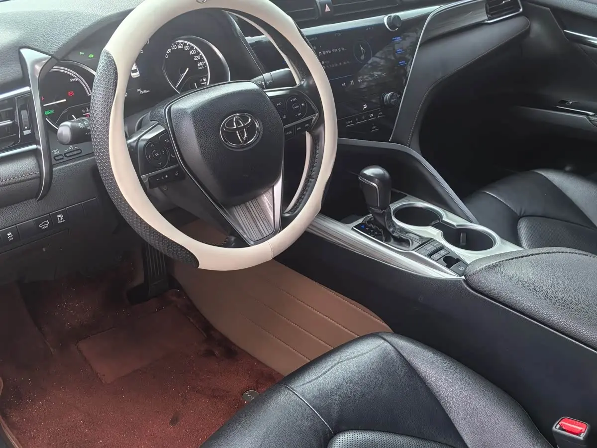 Toyota Camry 2020 — Şəkil 7/14