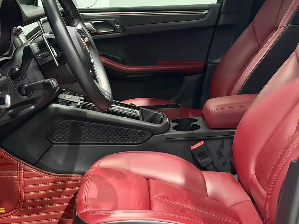 Porsche Macan 2024 — Şəkil 8/20