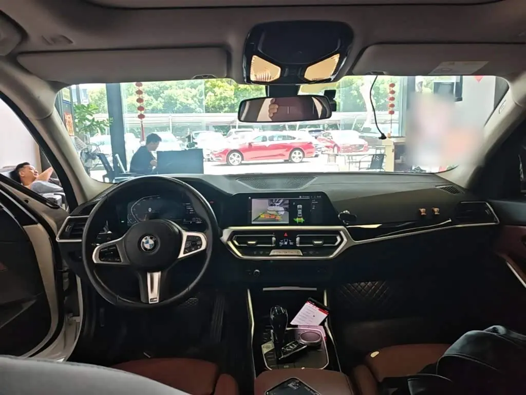 BMW 3 Series 2021 — Photo 10/20